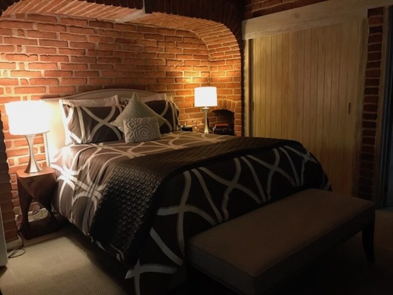 Forest Creek - Valle de Bravo, Mexico