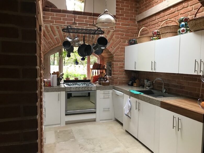 Forest Creek - Valle de Bravo, Mexico