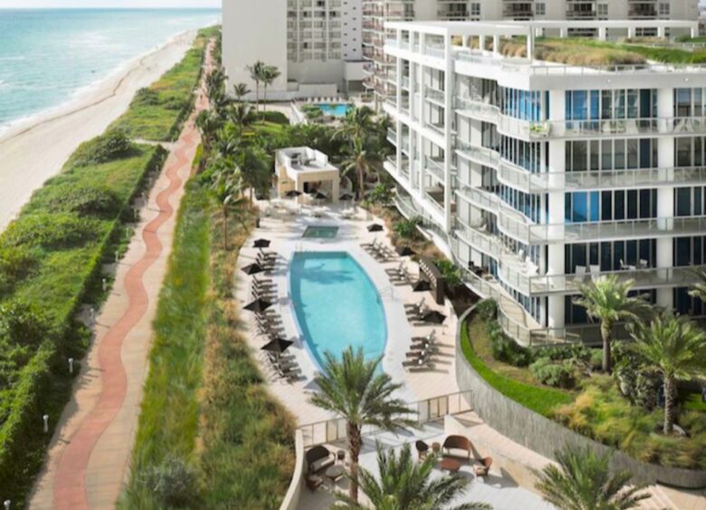 Ocean View Carillon Luxury Wellness Resort - Miami Beach, Florida