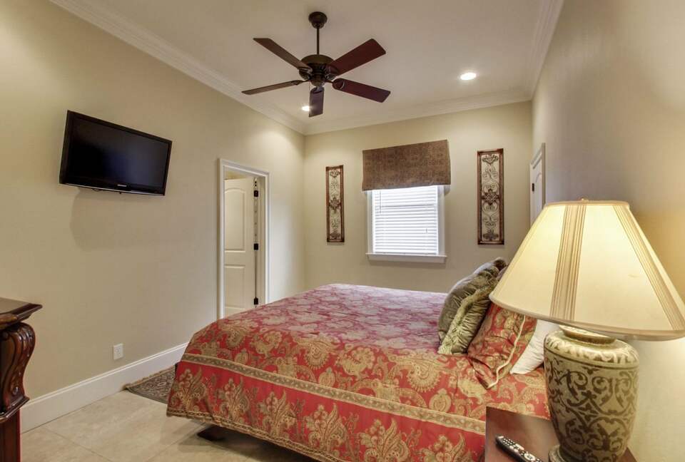 Santorini - Private Beach Access - Miramar Beach, Florida