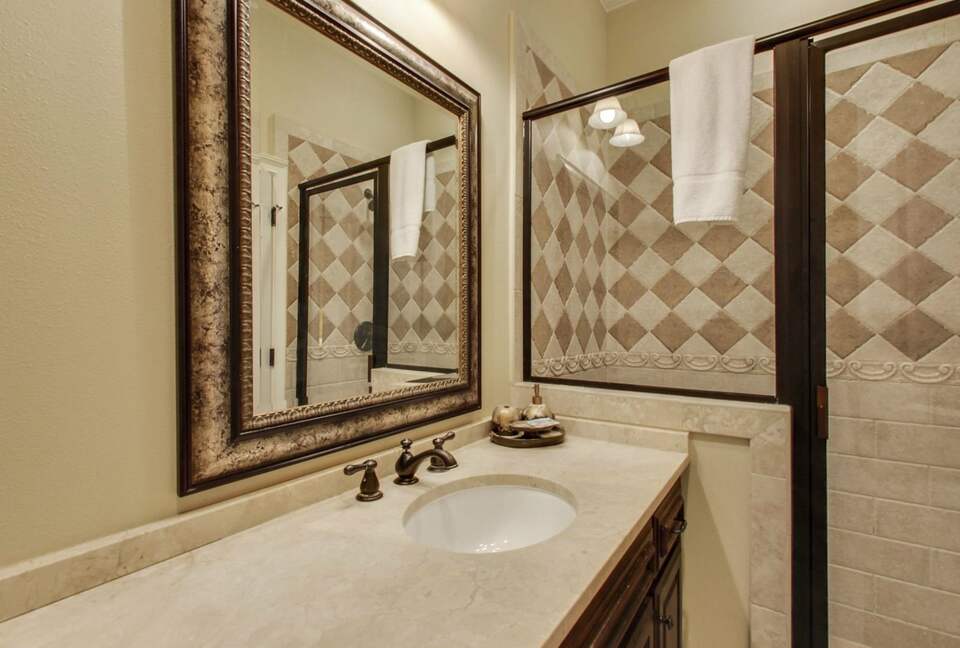 Santorini - Private Beach Access - Miramar Beach, Florida