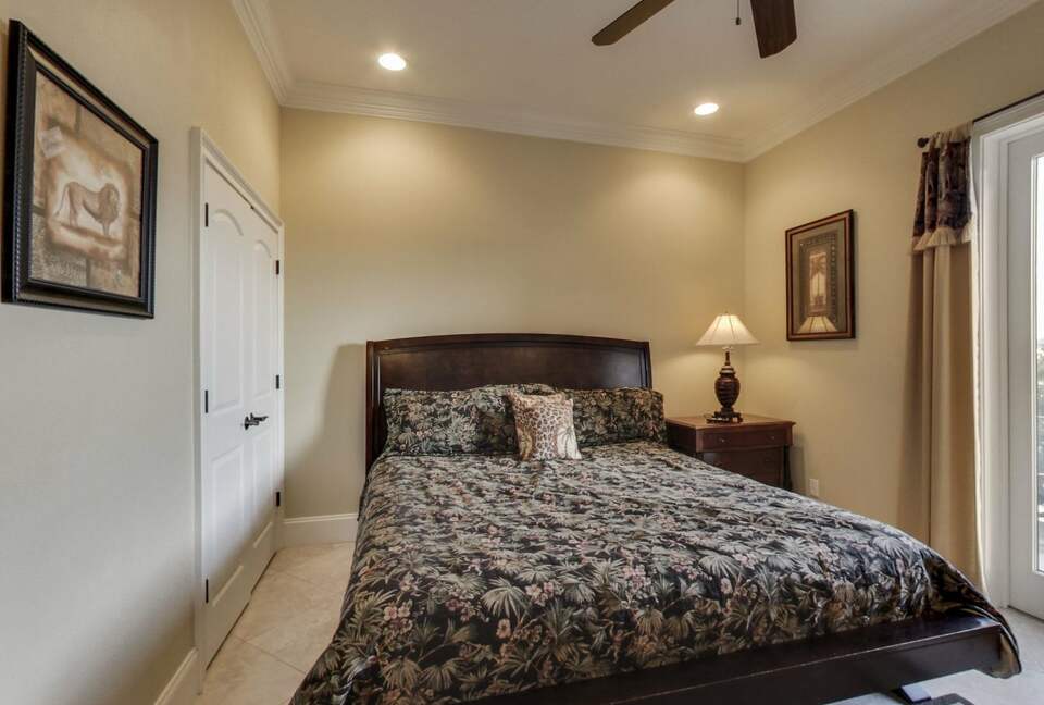 Santorini - Private Beach Access - Miramar Beach, Florida