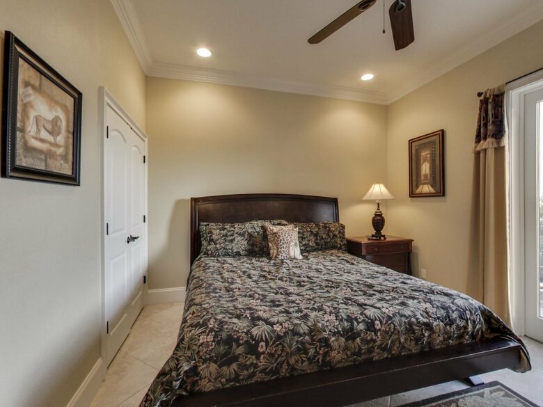 Santorini - Private Beach Access - Miramar Beach, Florida