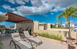 Livin' the Dream - Playa Del Carmen, Mexico