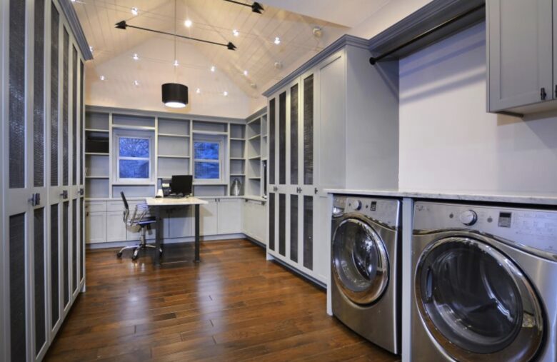 Iron Horse - Southern Belle - Crested Butte, Colorado