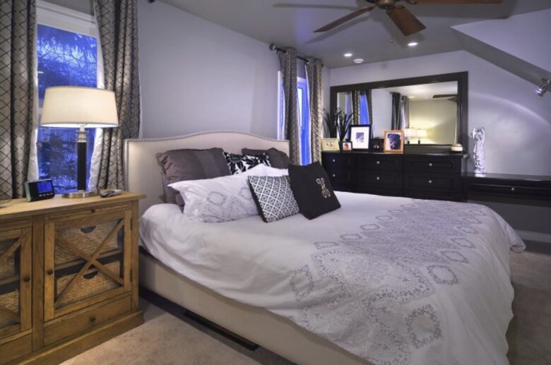 Iron Horse - Southern Belle - Crested Butte, Colorado