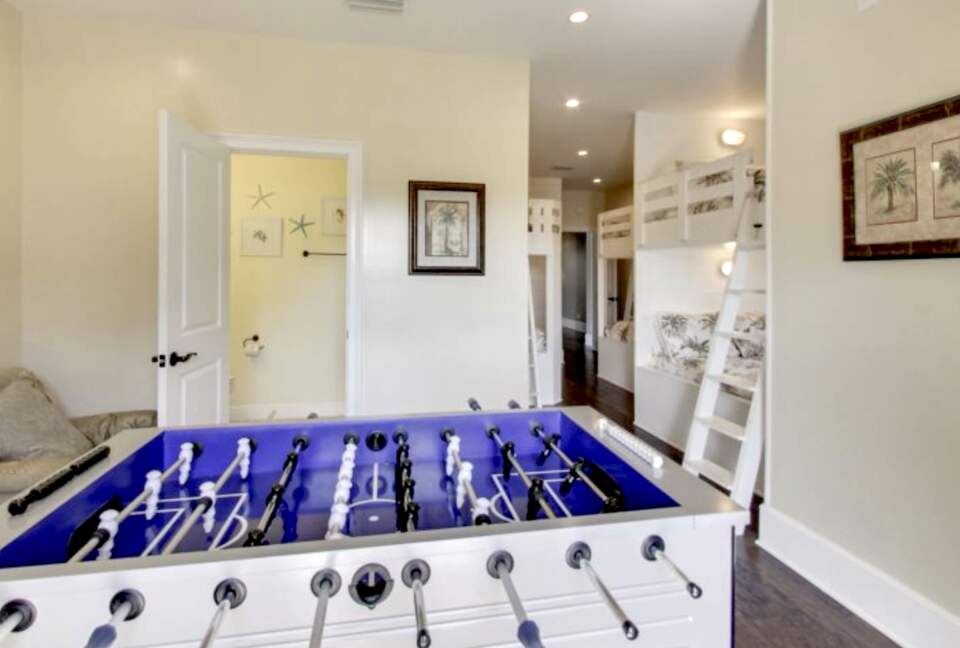 Venetian Palace - Private Beach Access - Miramar Beach, Florida