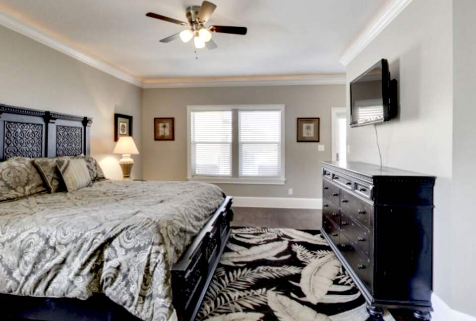 Venetian Palace - Private Beach Access - Miramar Beach, Florida