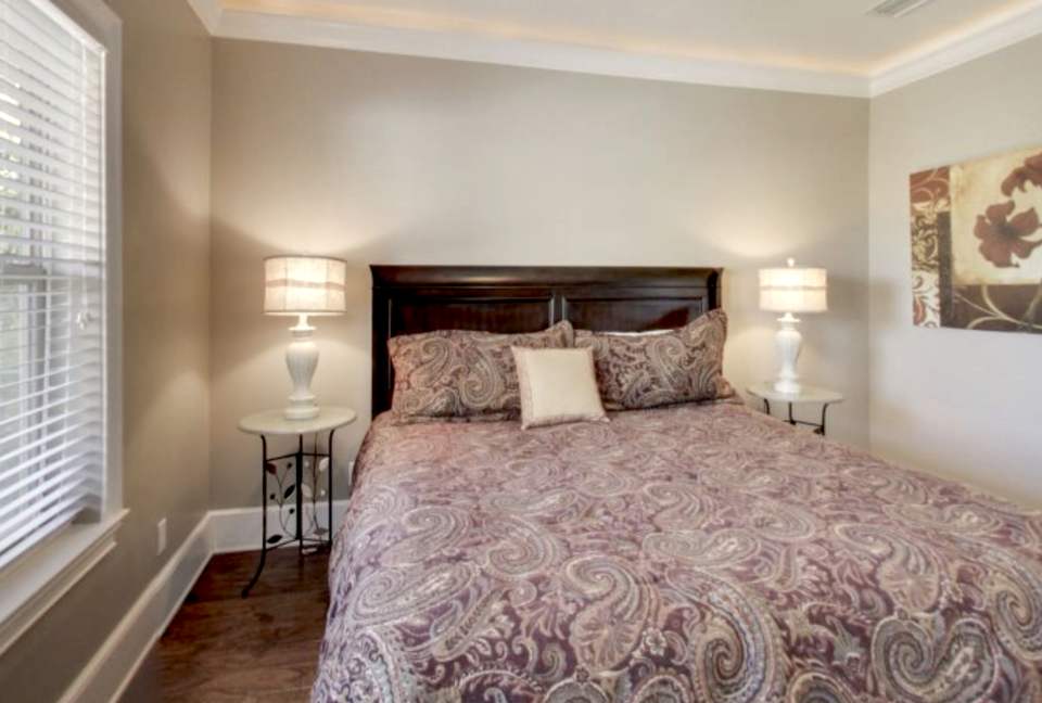 Venetian Palace - Private Beach Access - Miramar Beach, Florida