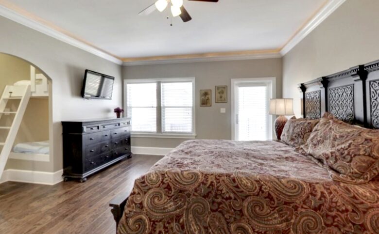 Venetian Palace - Private Beach Access - Miramar Beach, Florida