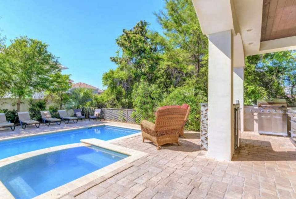 Venetian Palace - Private Beach Access - Miramar Beach, Florida