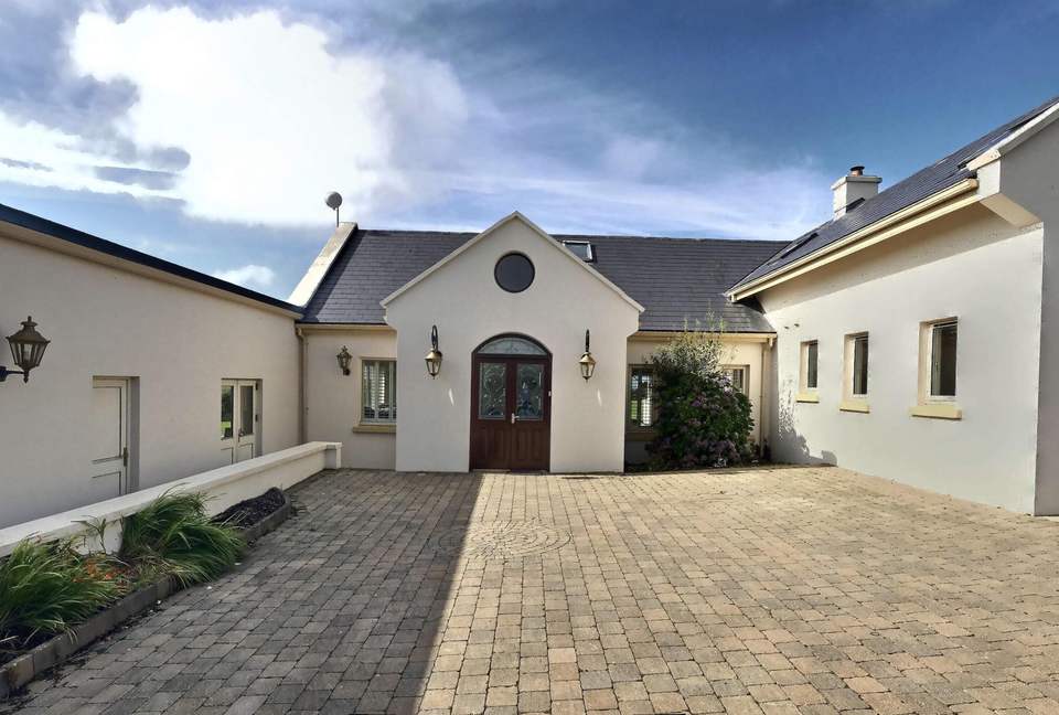 Wild Atlantic Way Irish Coastal Home Howards Way - Liscannor, Ireland