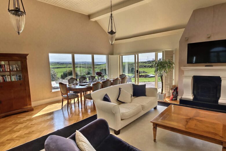 Wild Atlantic Way Irish Coastal Home Howards Way - Liscannor, Ireland