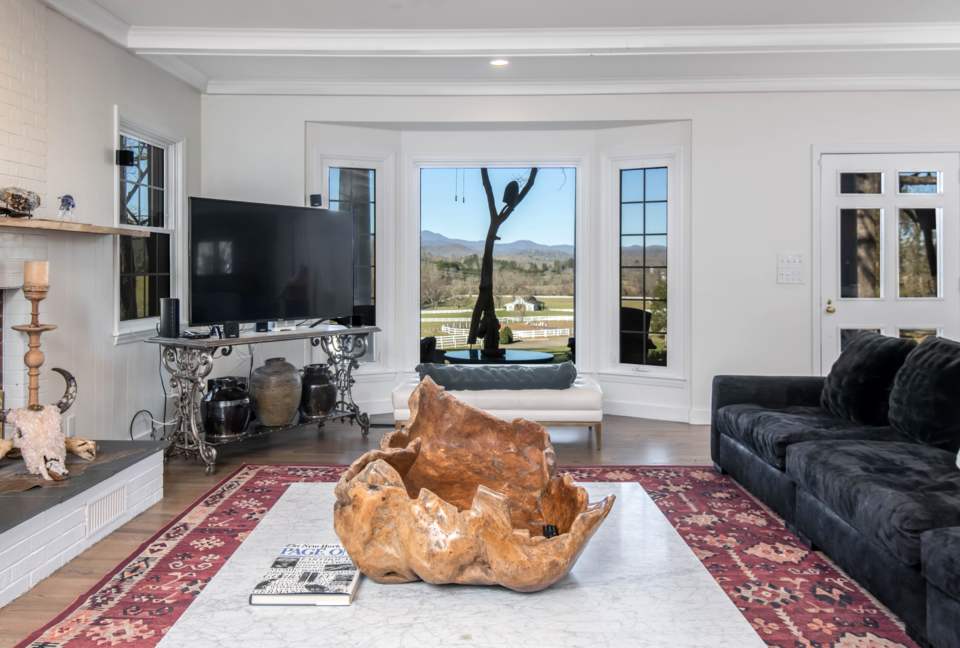 The Magnolia Manor at The Horse Shoe Farm - Hendersonville, North Carolina