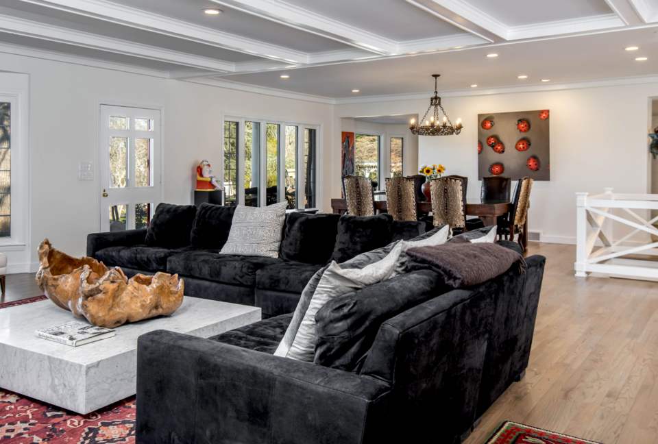 The Magnolia Manor at The Horse Shoe Farm - Hendersonville, North Carolina