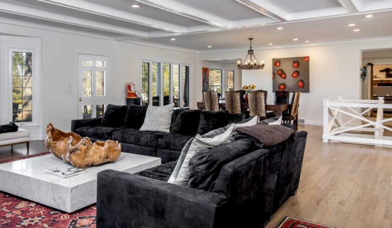 The Magnolia Manor at The Horse Shoe Farm - Hendersonville, North Carolina