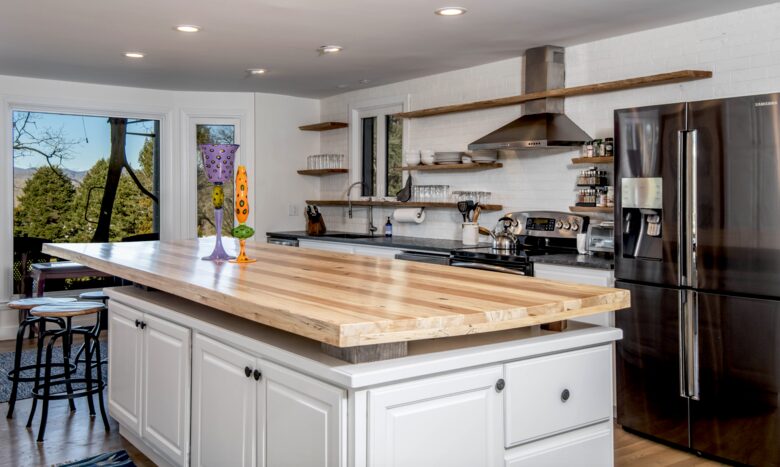 The Magnolia Manor at The Horse Shoe Farm - Hendersonville, North Carolina