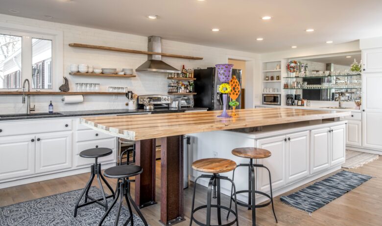 The Magnolia Manor at The Horse Shoe Farm - Hendersonville, North Carolina