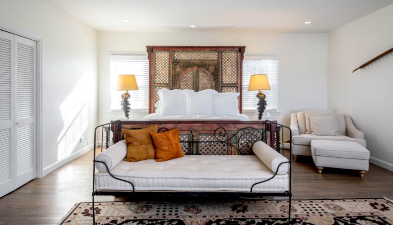 The Magnolia Manor at The Horse Shoe Farm - Hendersonville, North Carolina