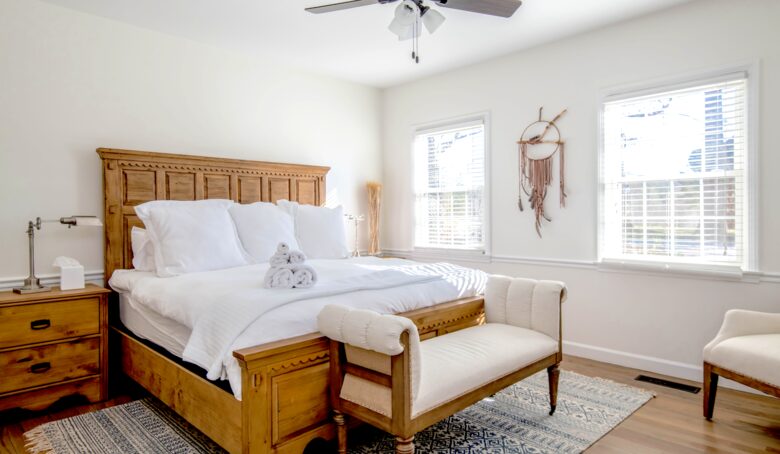 The Magnolia Manor at The Horse Shoe Farm - Hendersonville, North Carolina