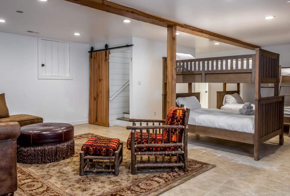 The Magnolia Manor at The Horse Shoe Farm - Hendersonville, North Carolina