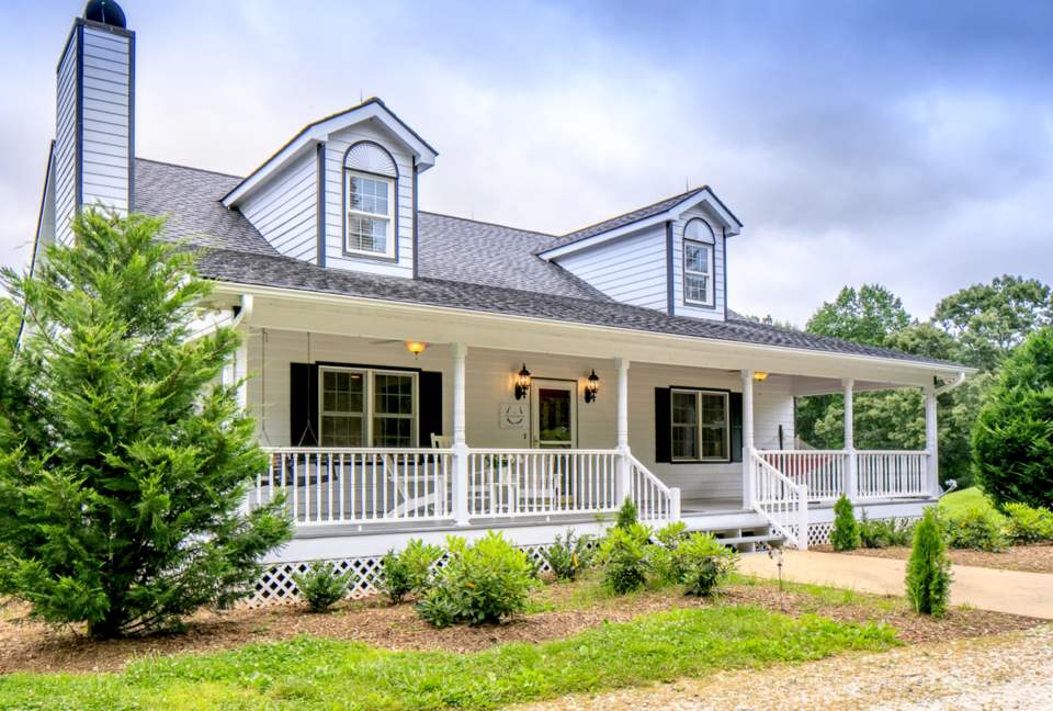 The Willow House at The Horseshoe Farm - Hendersonville, North Carolina
