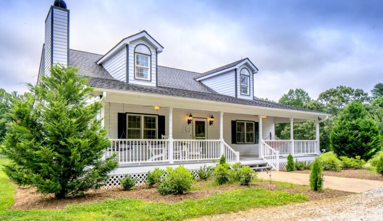 The Willow House at The Horseshoe Farm - Hendersonville, North Carolina