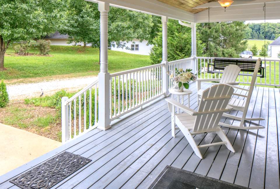 The Willow House at The Horseshoe Farm - Hendersonville, North Carolina