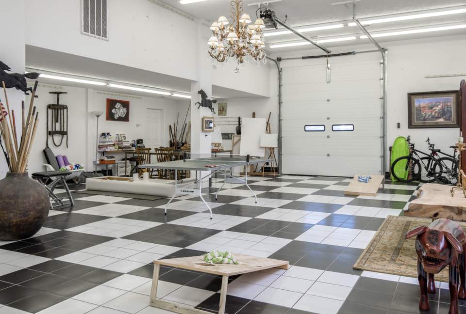 The Magnolia Manor at The Horse Shoe Farm - Hendersonville, North Carolina