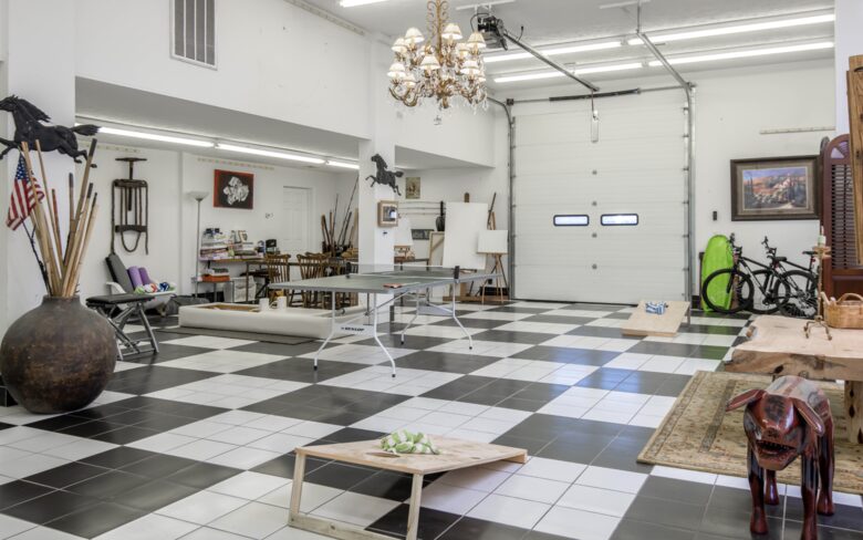 The Magnolia Manor at The Horse Shoe Farm - Hendersonville, North Carolina