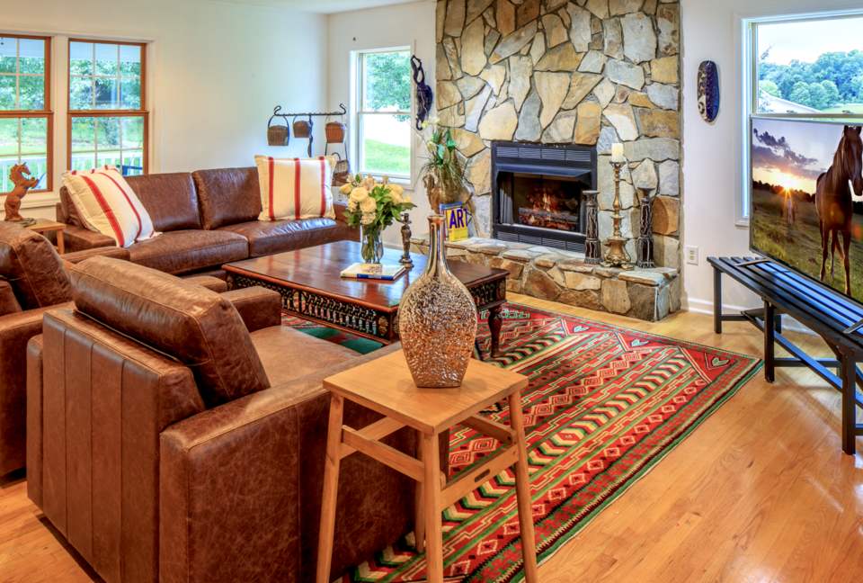 The Willow House at The Horseshoe Farm - Hendersonville, North Carolina