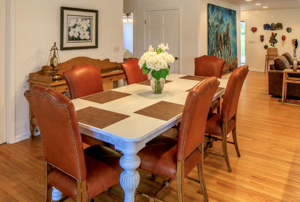 The Willow House at The Horseshoe Farm - Hendersonville, North Carolina