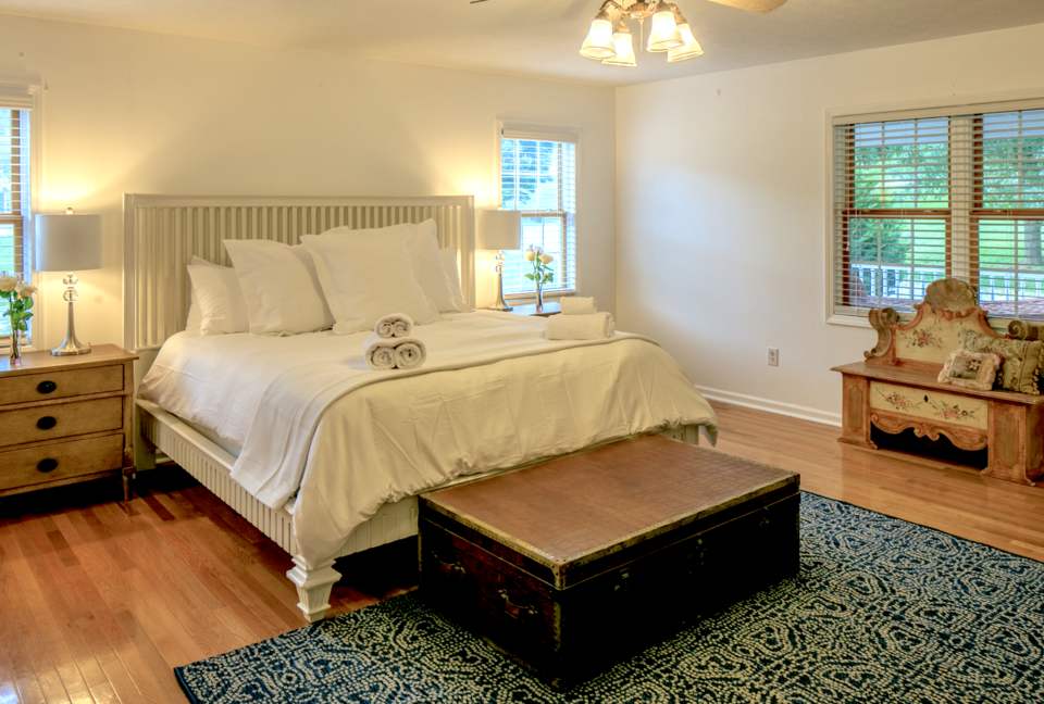 The Willow House at The Horseshoe Farm - Hendersonville, North Carolina