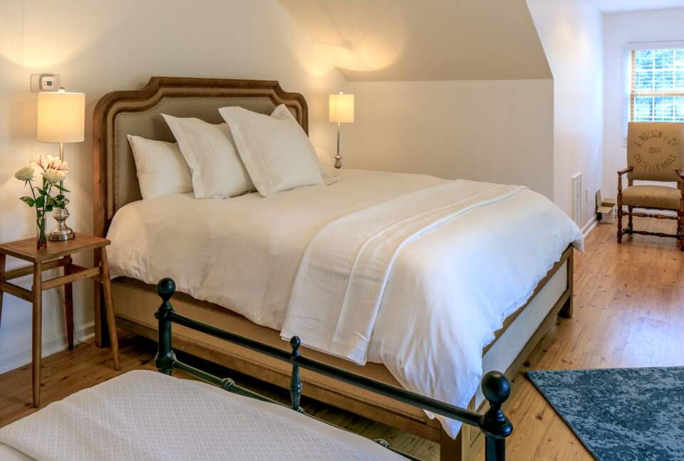 The Willow House at The Horseshoe Farm - Hendersonville, North Carolina