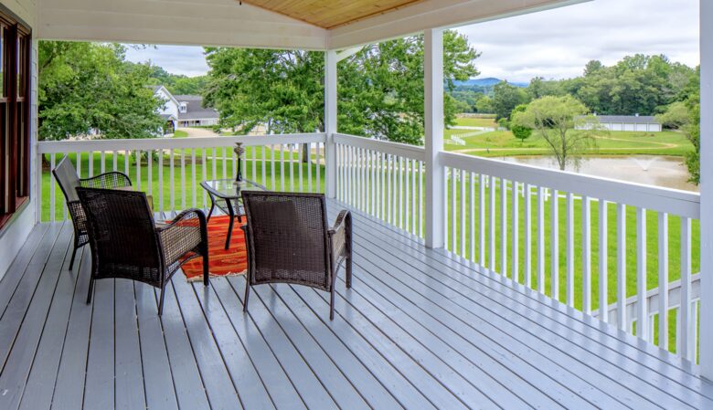 The Willow House at The Horseshoe Farm - Hendersonville, North Carolina