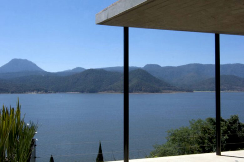 Casa Negra - Valle de Bravo, Mexico
