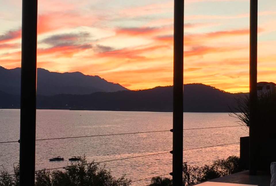 Casa Negra - Valle de Bravo, Mexico