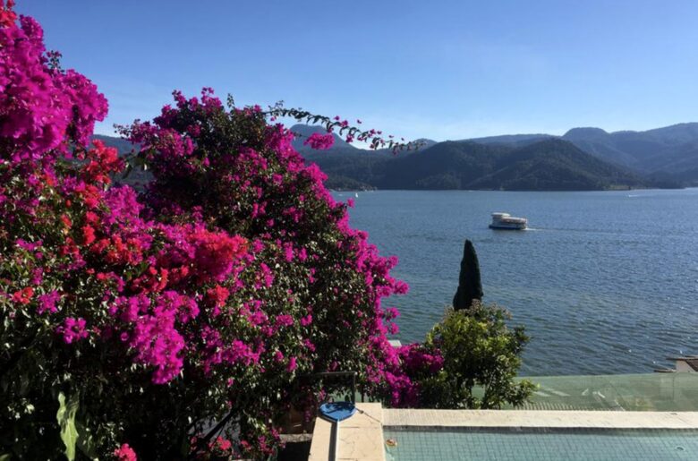 Casa Negra - Valle de Bravo, Mexico