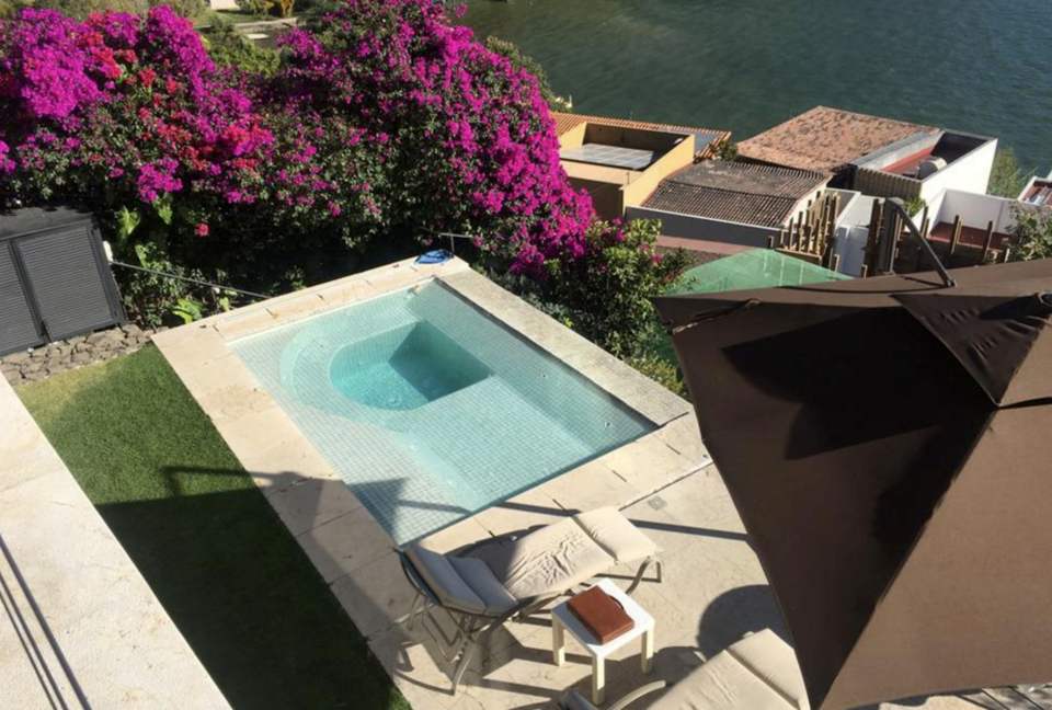 Casa Negra - Valle de Bravo, Mexico