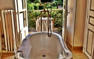 Château De Vézins (R) - Cholet, France