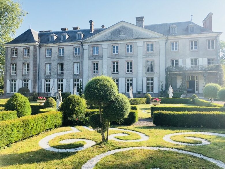 Château De Vézins (R) - Cholet, France