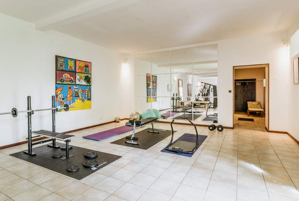 Château De Vézins (R) - Cholet, France