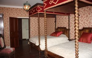 Château De Vézins (R) - Cholet, France