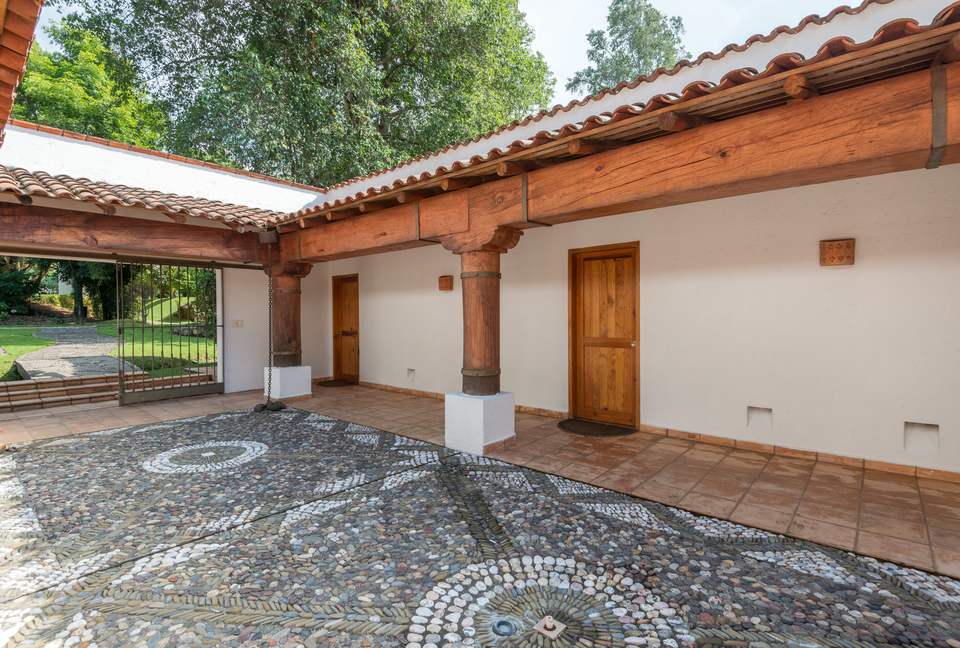 Valle de Bravo Country Club Villa - Rancho Avandaro - Valle de Bravo, Mexico