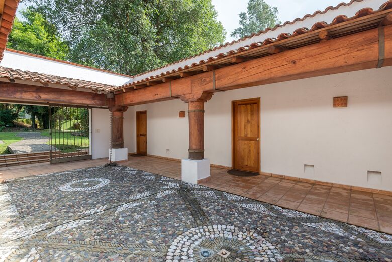 Valle de Bravo Country Club Villa - Rancho Avandaro - Valle de Bravo, Mexico