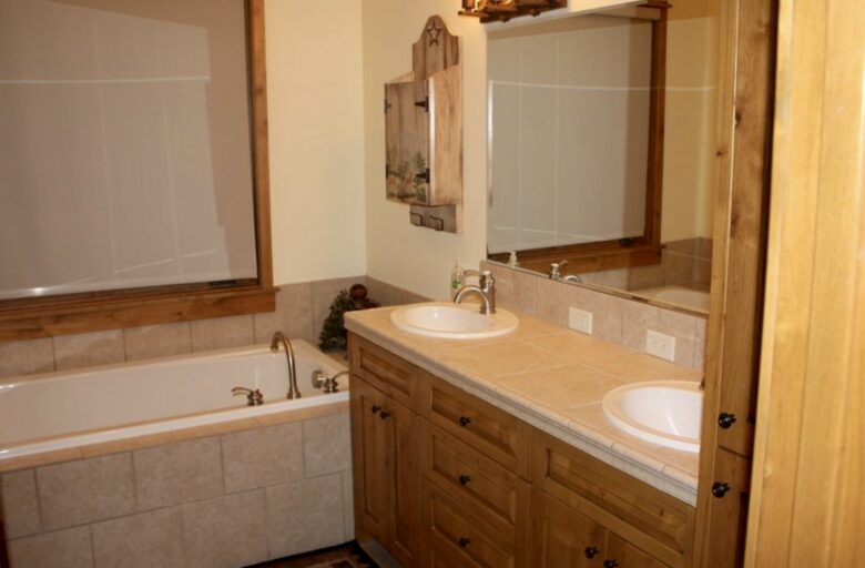 Teton Springs Cabin - Near Jackson Hole and Grand Targhee Ski Resort! - Victor, Idaho