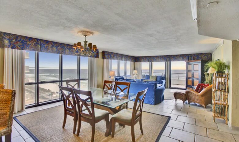 Emerald Towers Beachfront Residence - Destin, Florida