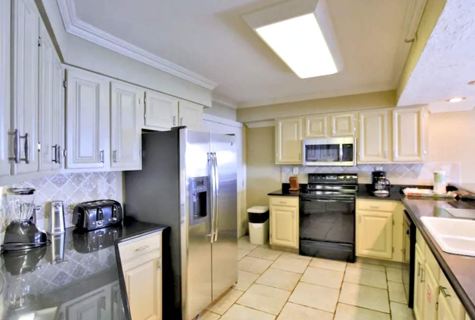 Emerald Towers Beachfront Residence - Destin, Florida