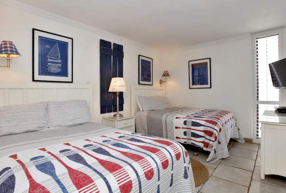 Emerald Towers Beachfront Residence - Destin, Florida