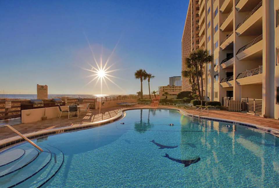 Emerald Towers Beachfront Residence - Destin, Florida